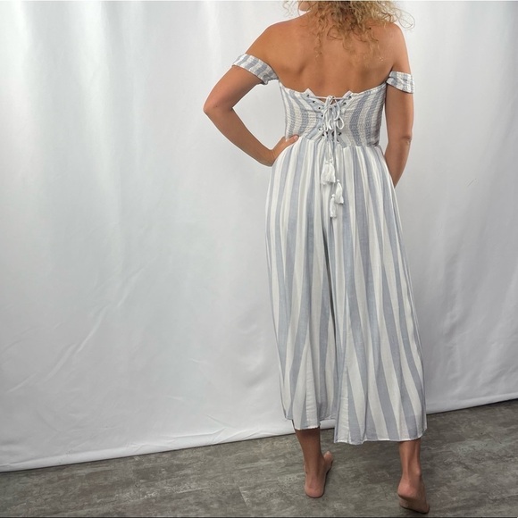 Skylar + Madison Wide Leg Stripe Off the Shoulder Jumpsuit in White Blue Size XS - Picture 2 of 10